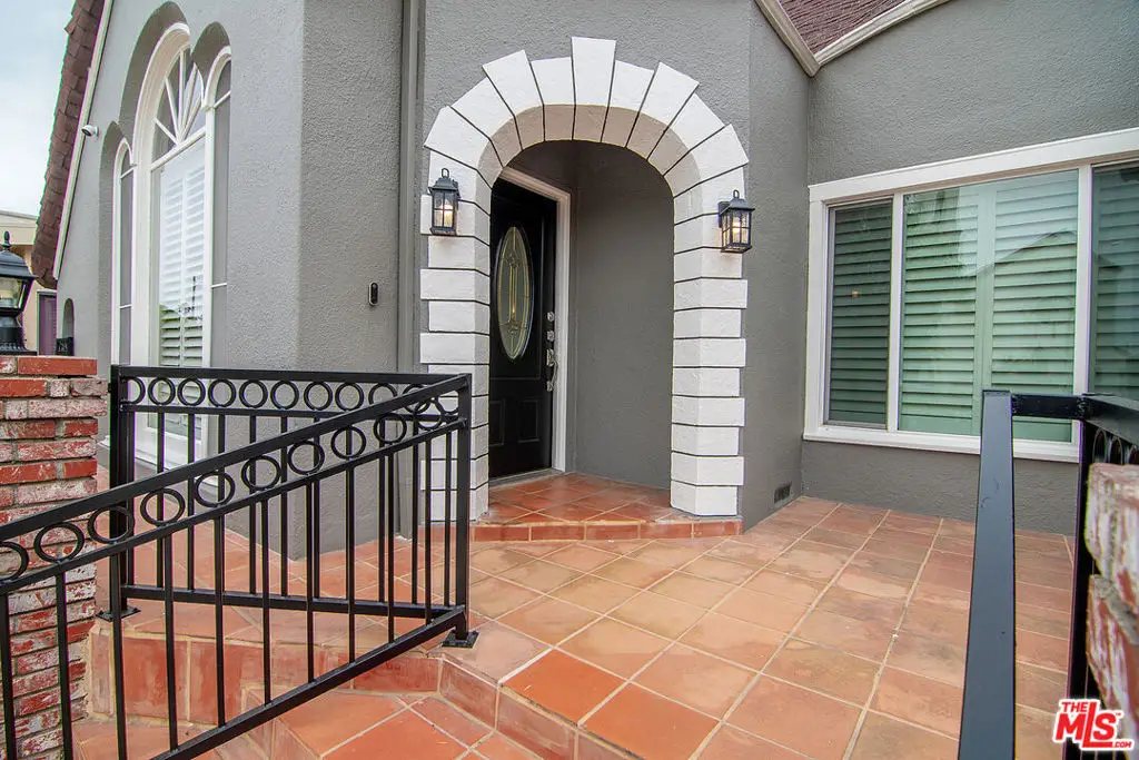 5761 W Olympic Boulevard, Los Angeles, CA 90036 - #1