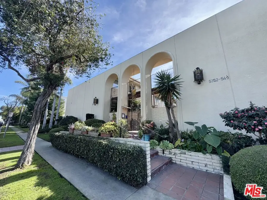 5346 Fairview Boulevard, Los Angeles, CA 90056 - #2