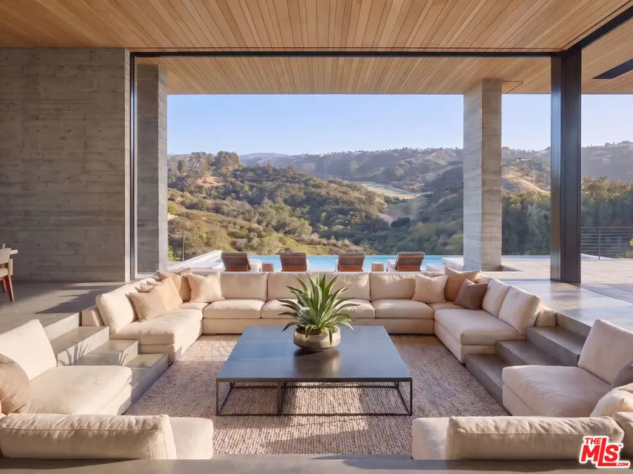 3075 Nicada, Los Angeles, CA 90066 - #3