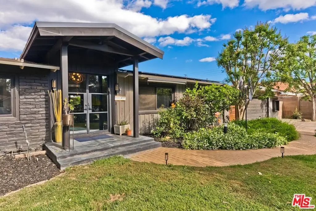 8730 Encino Avenue, Northridge, CA 91325 - #1