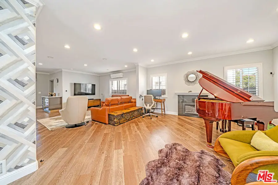 681 S Bronson Avenue, Los Angeles, CA 90005 - #2