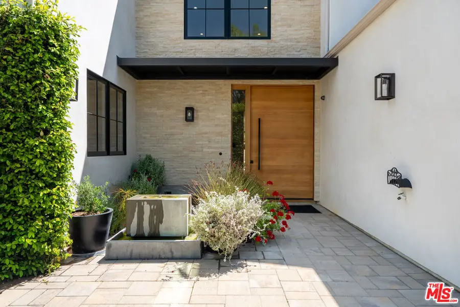 5266 Vanalden Avenue, Tarzana, CA 91356 - #3