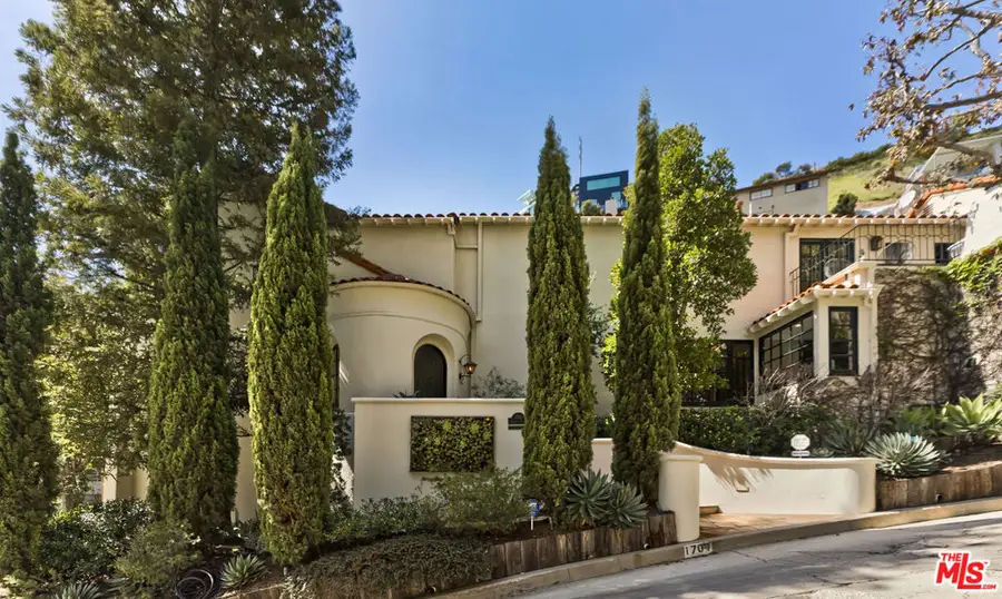 1701 Queens Court, Los Angeles, CA 90069 - #2
