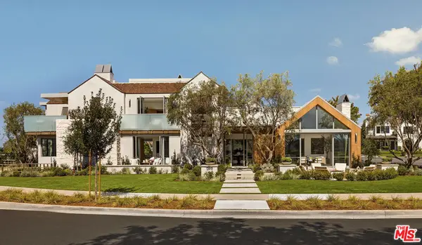 1399 Galaxy Drive, Newport Beach, CA 92660