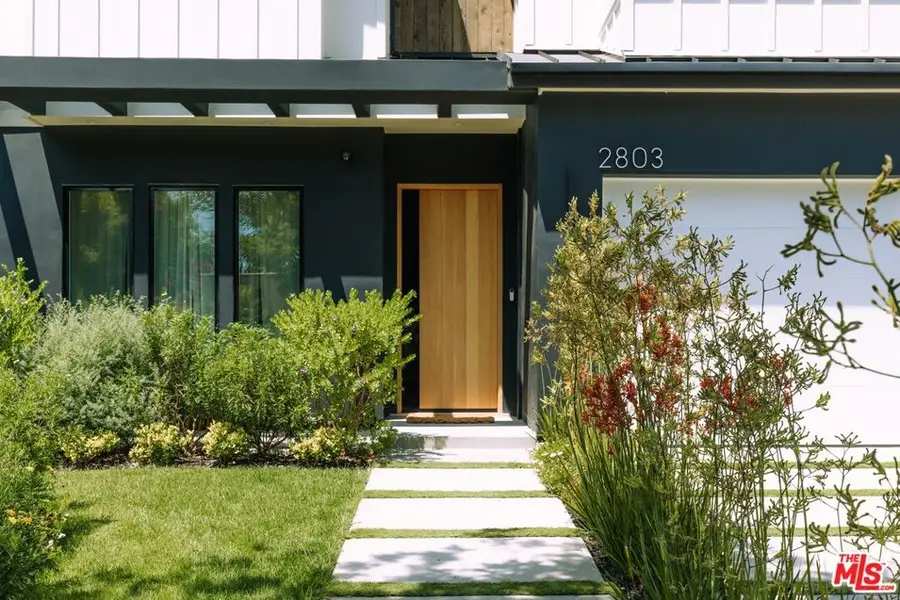 2803 S Canfield Avenue, Los Angeles, CA 90034 - #3
