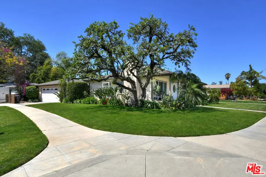 22232 Kittridge Street, Woodland Hills, CA 91303 - #2