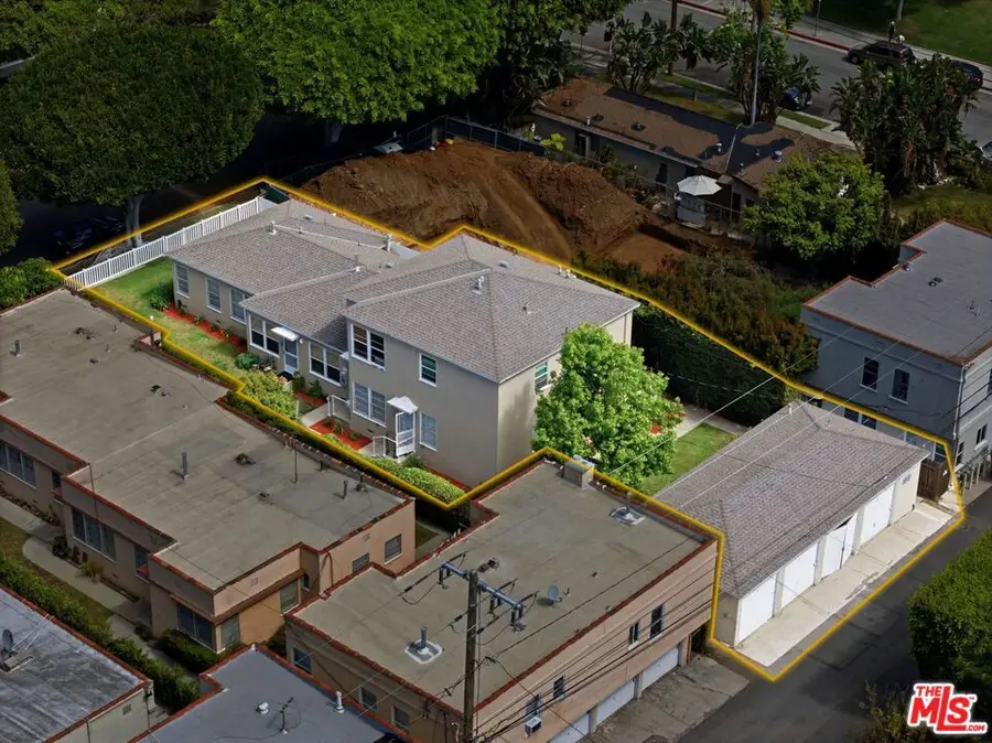 2458 Oak Street, Santa Monica, CA 90405 - #3