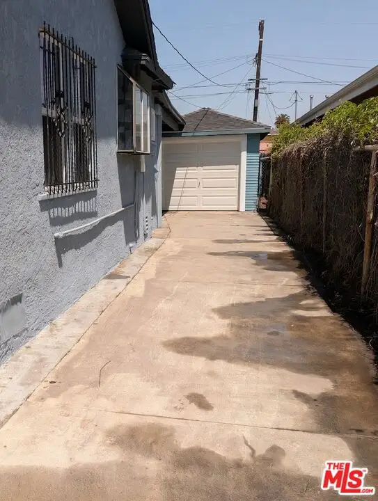 343 W 84th Street, Los Angeles, CA 90003 - #3