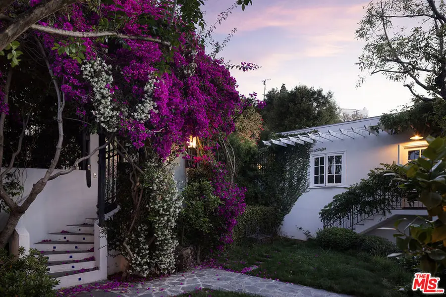2558 Glendower Avenue, Los Angeles, CA 90027 - #2