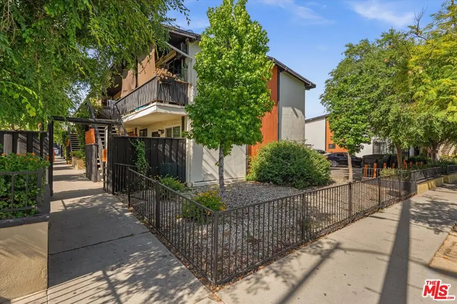 12515 Saticoy Street, North Hollywood, CA 91605 - #2