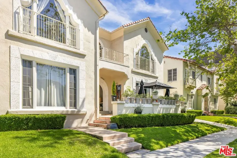 326 N Sycamore Avenue, Los Angeles, CA 90036 - #2
