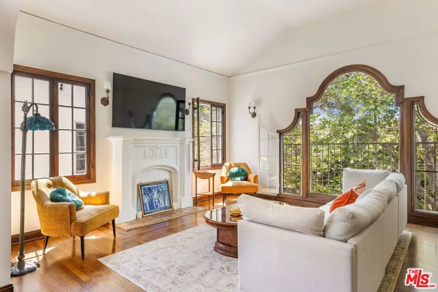 326 N Sycamore Avenue, Los Angeles, CA 90036 - #3