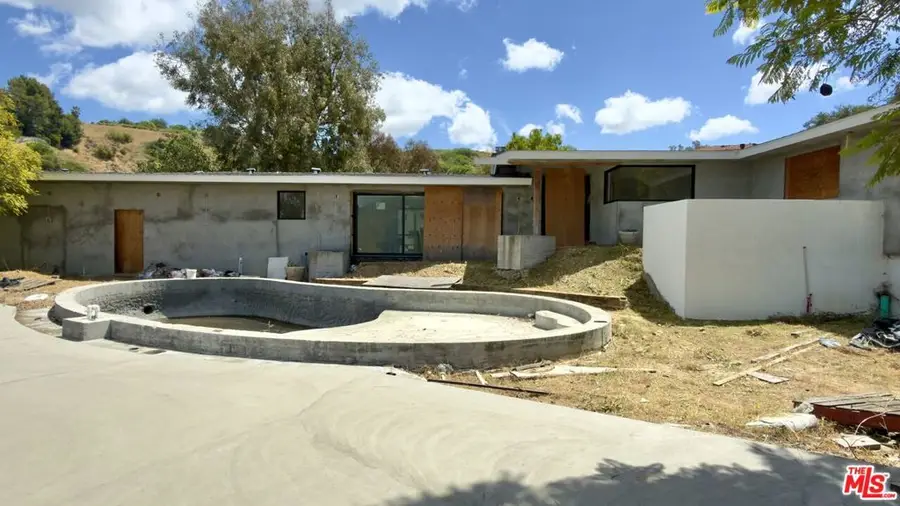 3200 Coldwater Canyon Avenue, Studio City, CA 91604 - #2