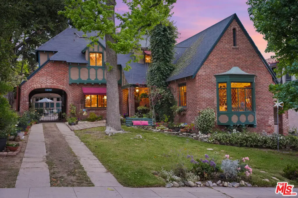 1242 N Isabel Street, Glendale, CA 91207 - #1