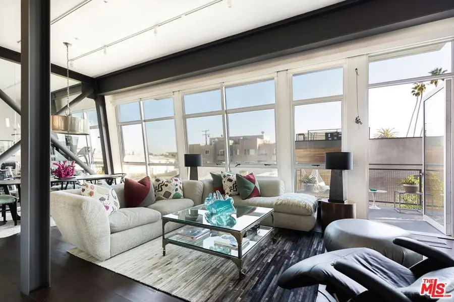 1513 9th Street #3, Santa Monica, CA 90401 - #2