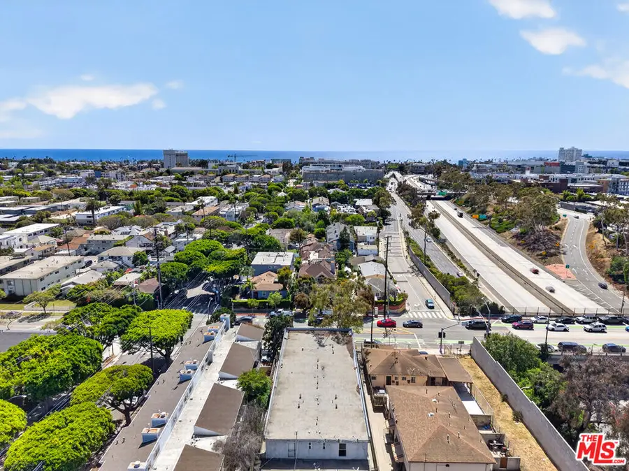 1754 11th Street #101, Santa Monica, CA 90404 - #2