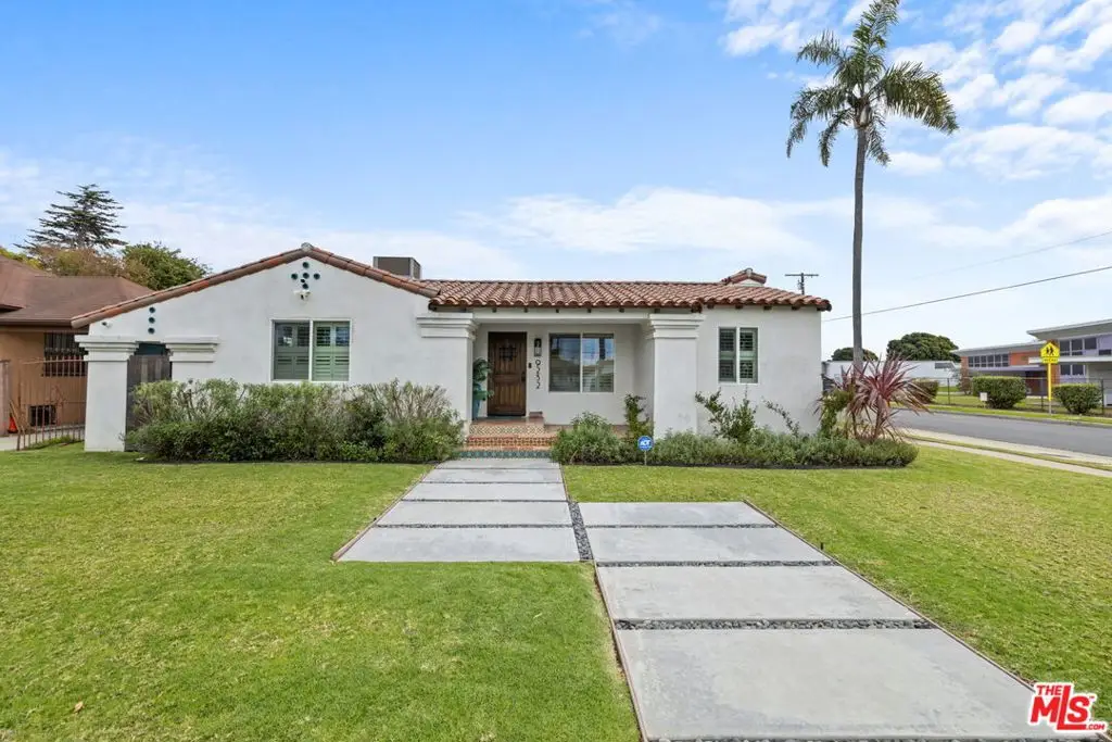 9232 S 8th Avenue, Inglewood, CA 90305 - #1