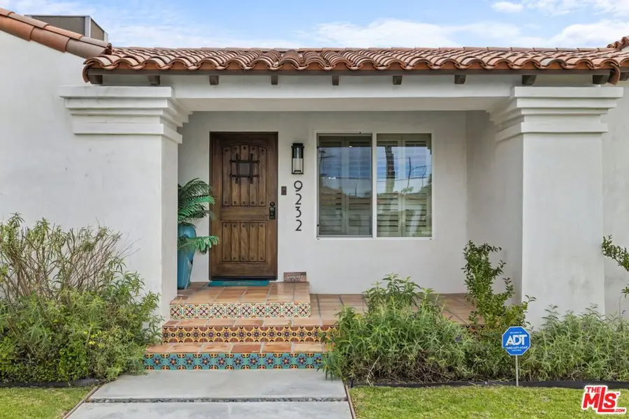 9232 S 8th Avenue, Inglewood, CA 90305 - #3