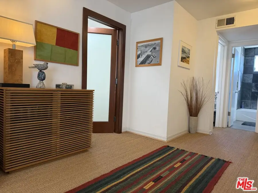 924 5th Street #10, Santa Monica, CA 90403 - #3