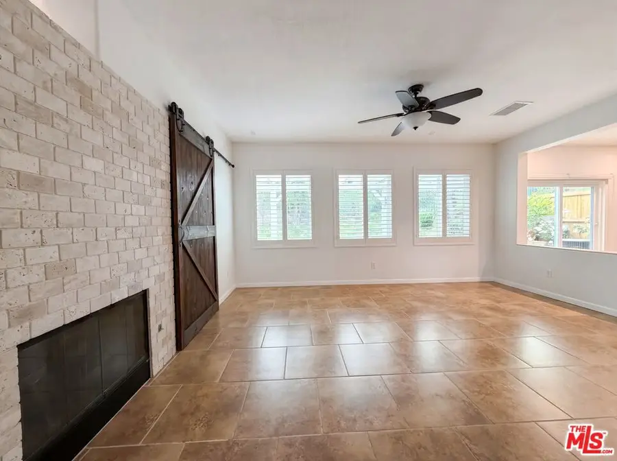 28441 Silverking Trail, Santa Clarita, CA 91390 - #3