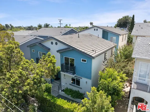 7113 S La Cienega Boulevard, Los Angeles, CA 90045