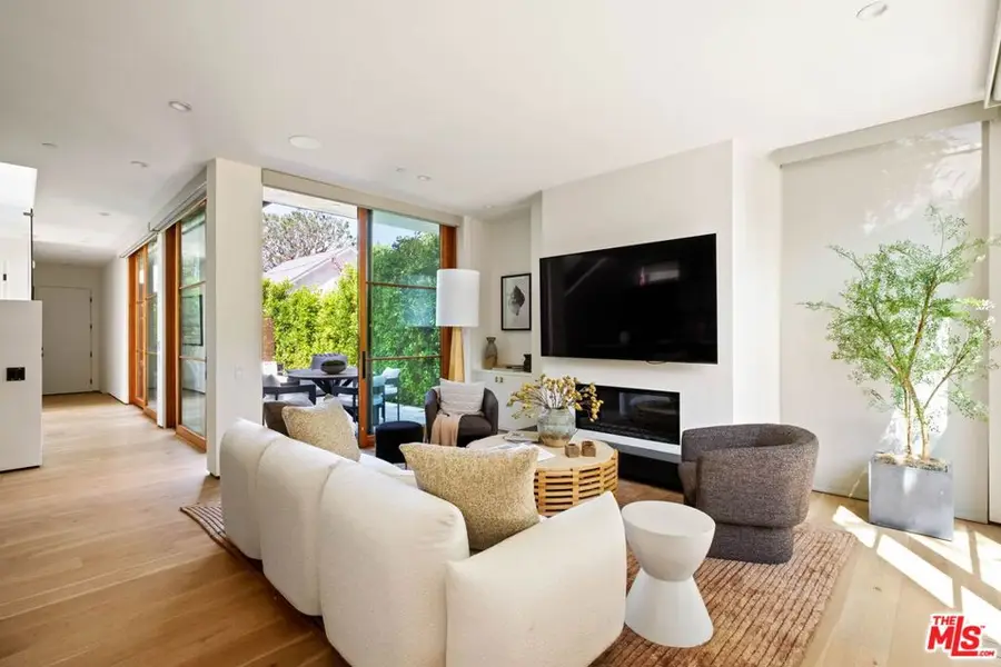 3785 Boise Avenue, Los Angeles, CA 90066 - #3