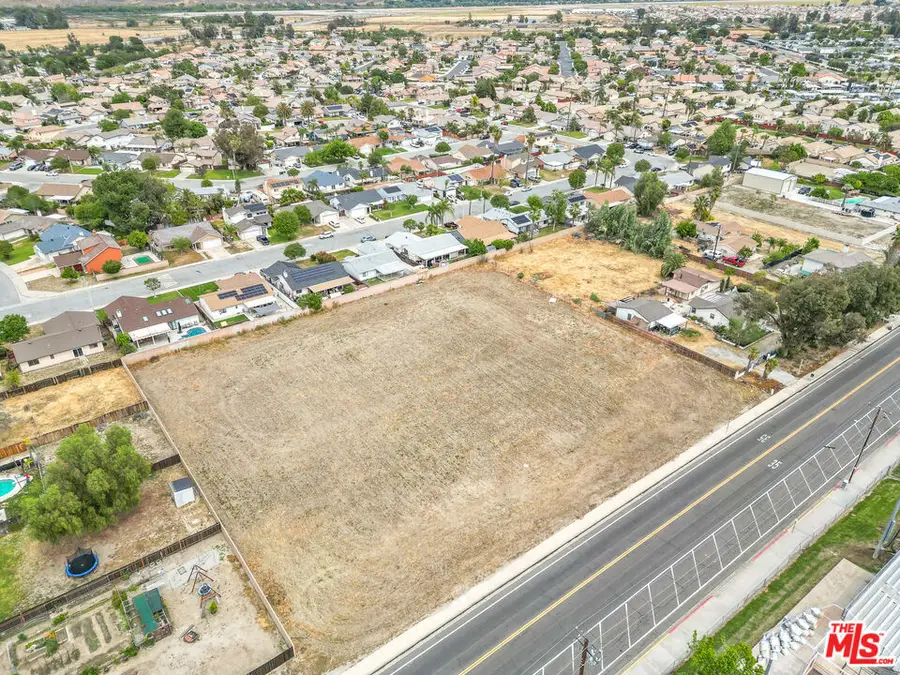 636 Idyllwild Drive, San Jacinto, CA 92583 - #3