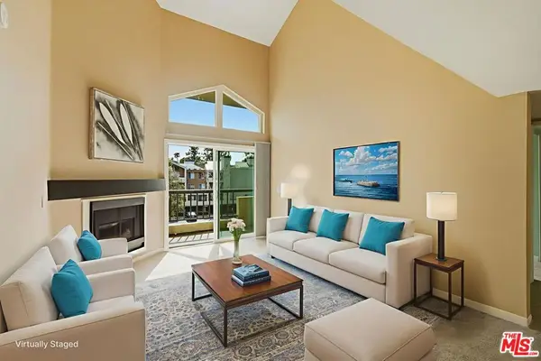 5545 Canoga Avenue #301, Woodland Hills, CA 91367