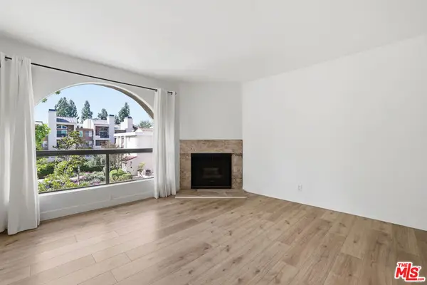 21650 Burbank Boulevard #315, Woodland Hills, CA 91367