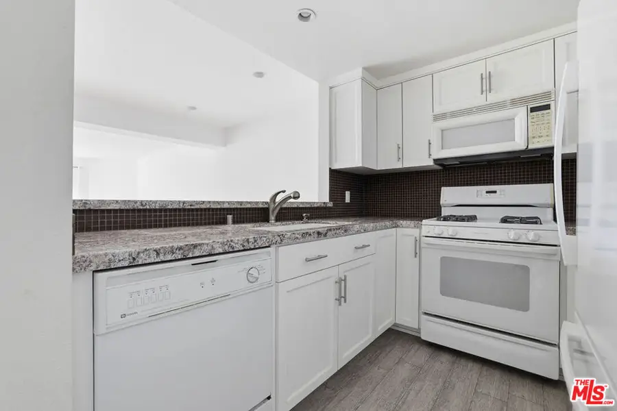 21650 Burbank Boulevard #315, Woodland Hills, CA 91367 - #3