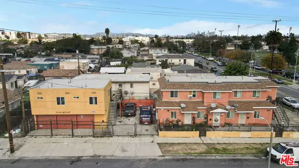 711 W 90th Street, Los Angeles, CA 90044