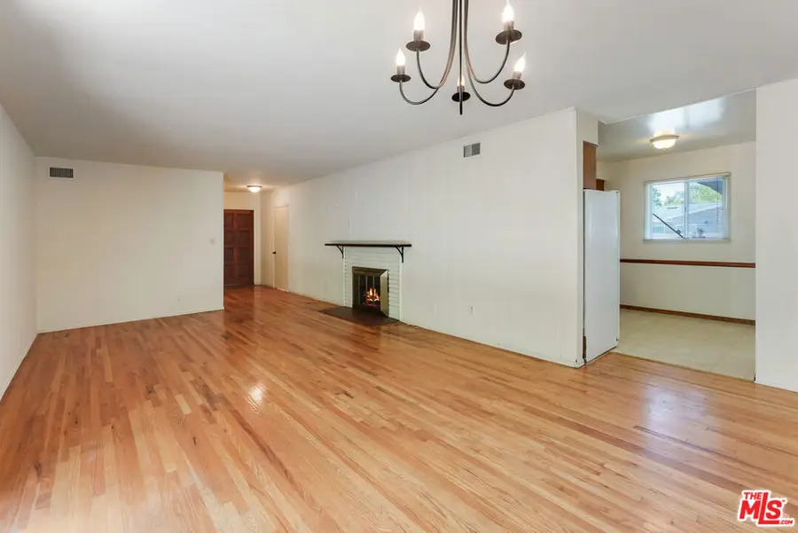 5801 Willis Avenue, Van Nuys, CA 91411 - #3