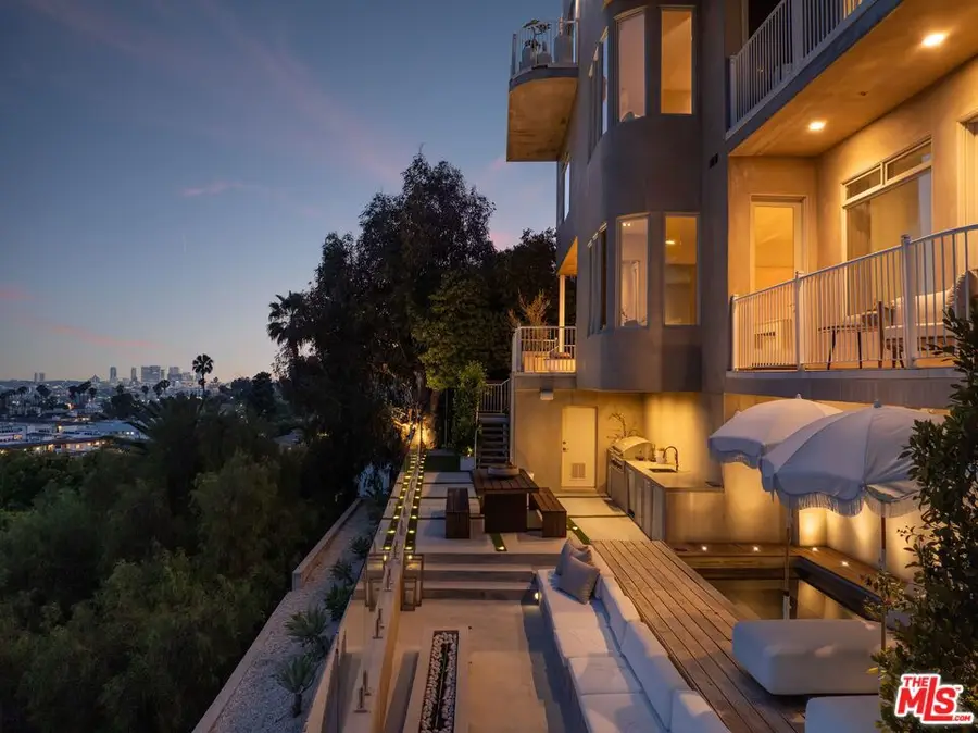 7882 Fareholm Drive, Los Angeles, CA 90046 - #3