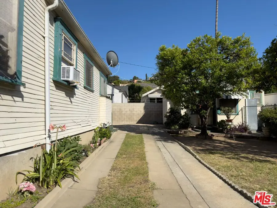 1406 Mcduff Street, Los Angeles, CA 90026 - #3