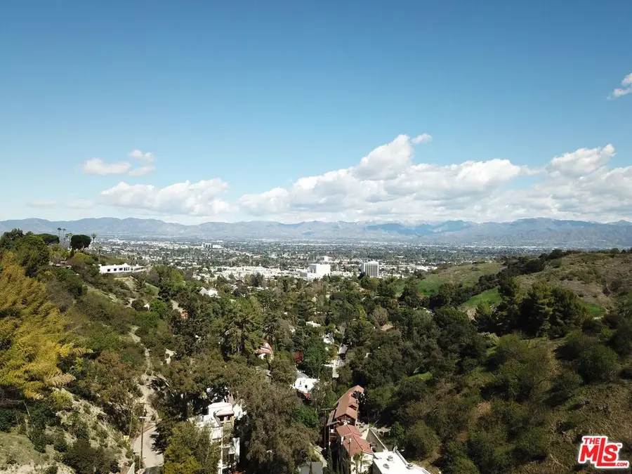 3895 N Hopevale Drive, Sherman Oaks, CA 91403 - #2