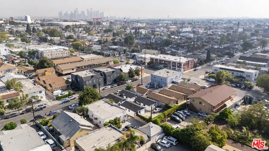 810 W 43rd Street, Los Angeles, CA 90037 - #3