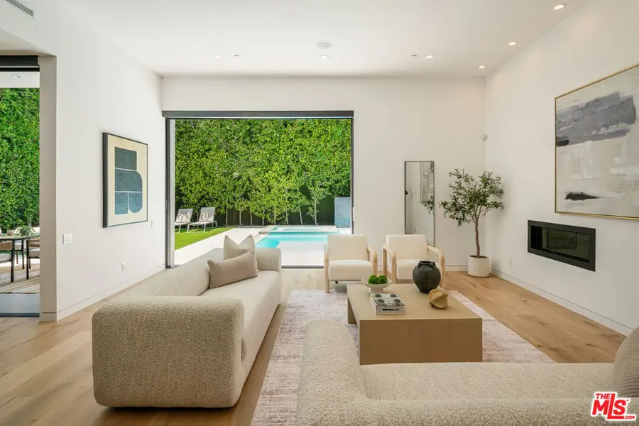 637 N Crescent Heights Boulevard, Los Angeles, CA 90048 - #2