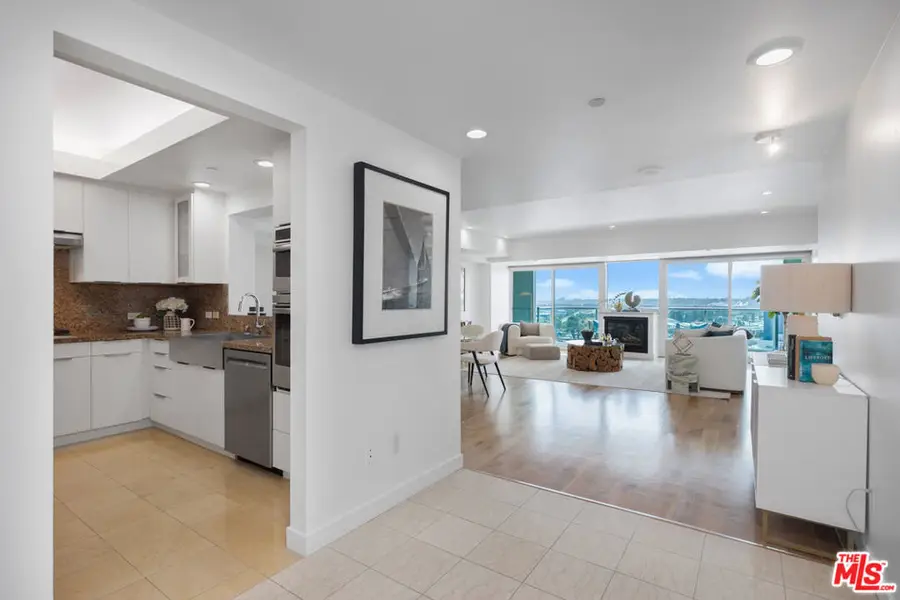 13600 Marina Pointe Drive #1507, Marina Del Rey, CA 90292 - #3