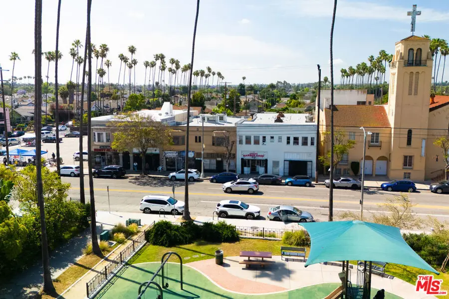 2216 W Jefferson Boulevard, Los Angeles, CA 90018 - #3