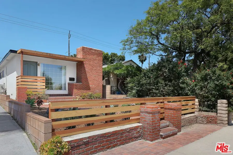 2315 W Chandler Boulevard, Burbank, CA 91506 - #3