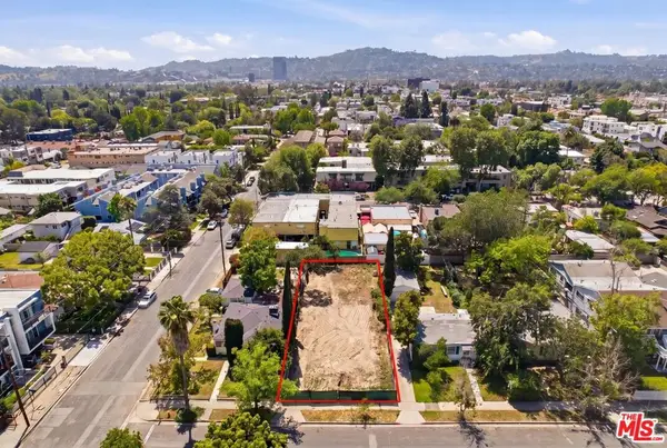 10808 Hartsook Street, North Hollywood, CA 91601