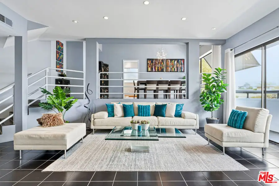 625 Huntley Drive #4, West Hollywood, CA 90069 - #3