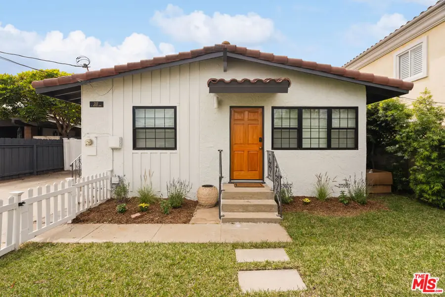 207 S Aviation Boulevard, Manhattan Beach, CA 90266 - #3