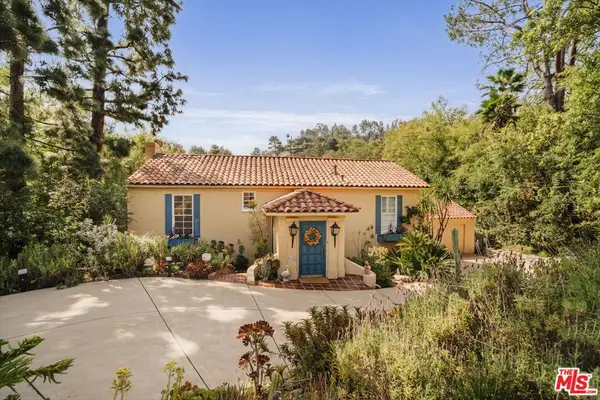 1100 Pine Oak Lane, Pasadena, CA 91105