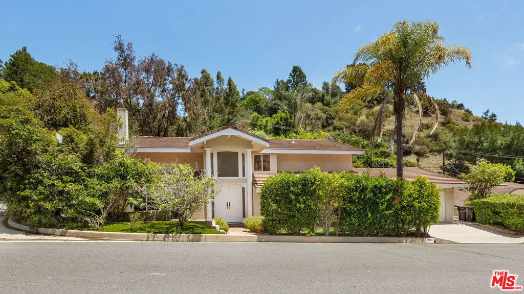 2024 San Ysidro Drive, Beverly Hills, CA 90210 - #1