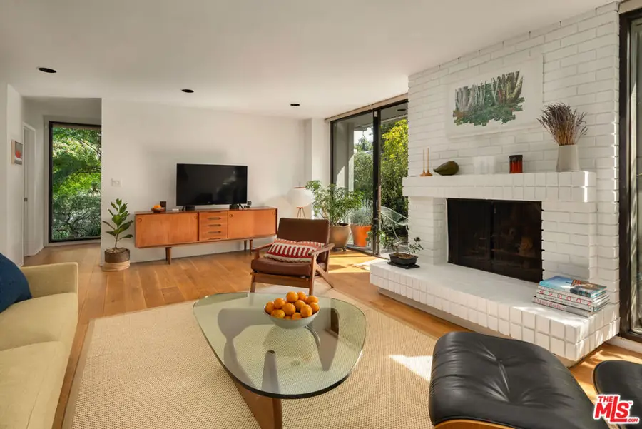 859 S Bundy Drive, Los Angeles, CA 90049 - #3