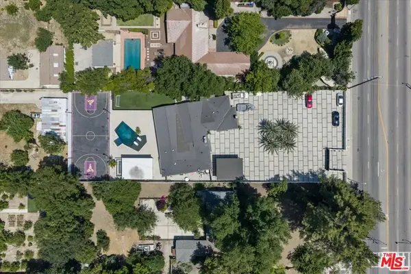 17211 Parthenia Street, Northridge, CA 91325