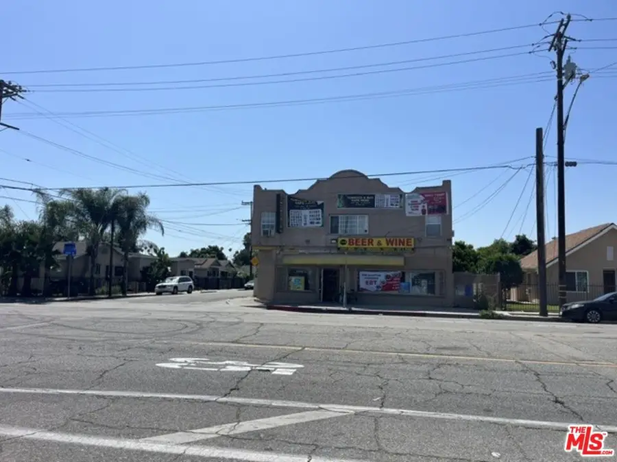 6525 Holmes Avenue, Los Angeles, CA 90001 - #3
