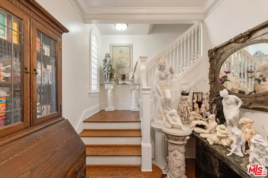 826 Crenshaw Boulevard, Los Angeles, CA 90005 - #3