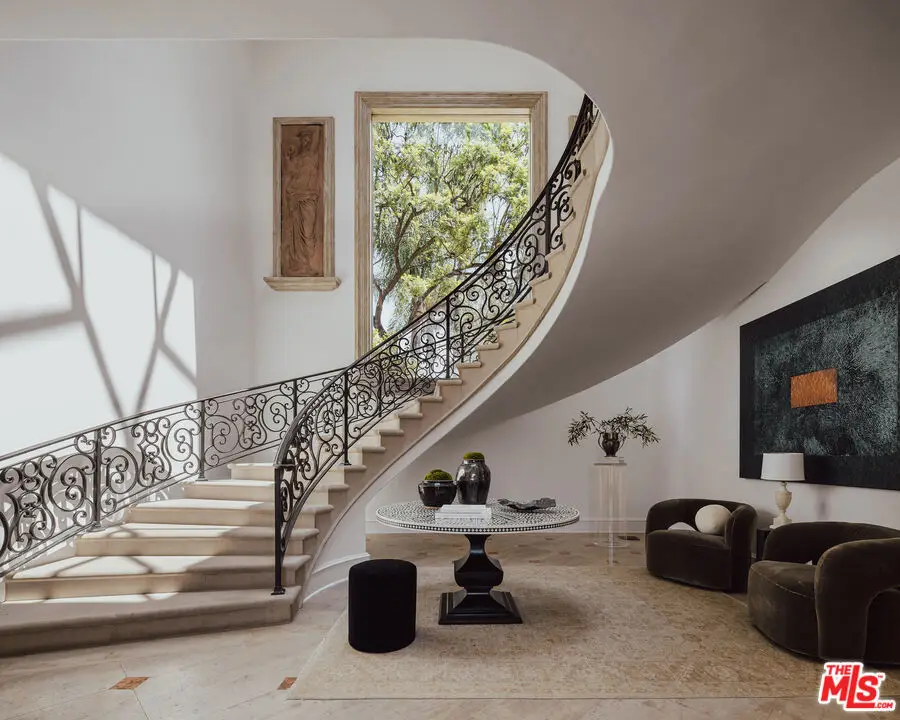 3364 Clerendon Road, Beverly Hills, CA 90210 - #3